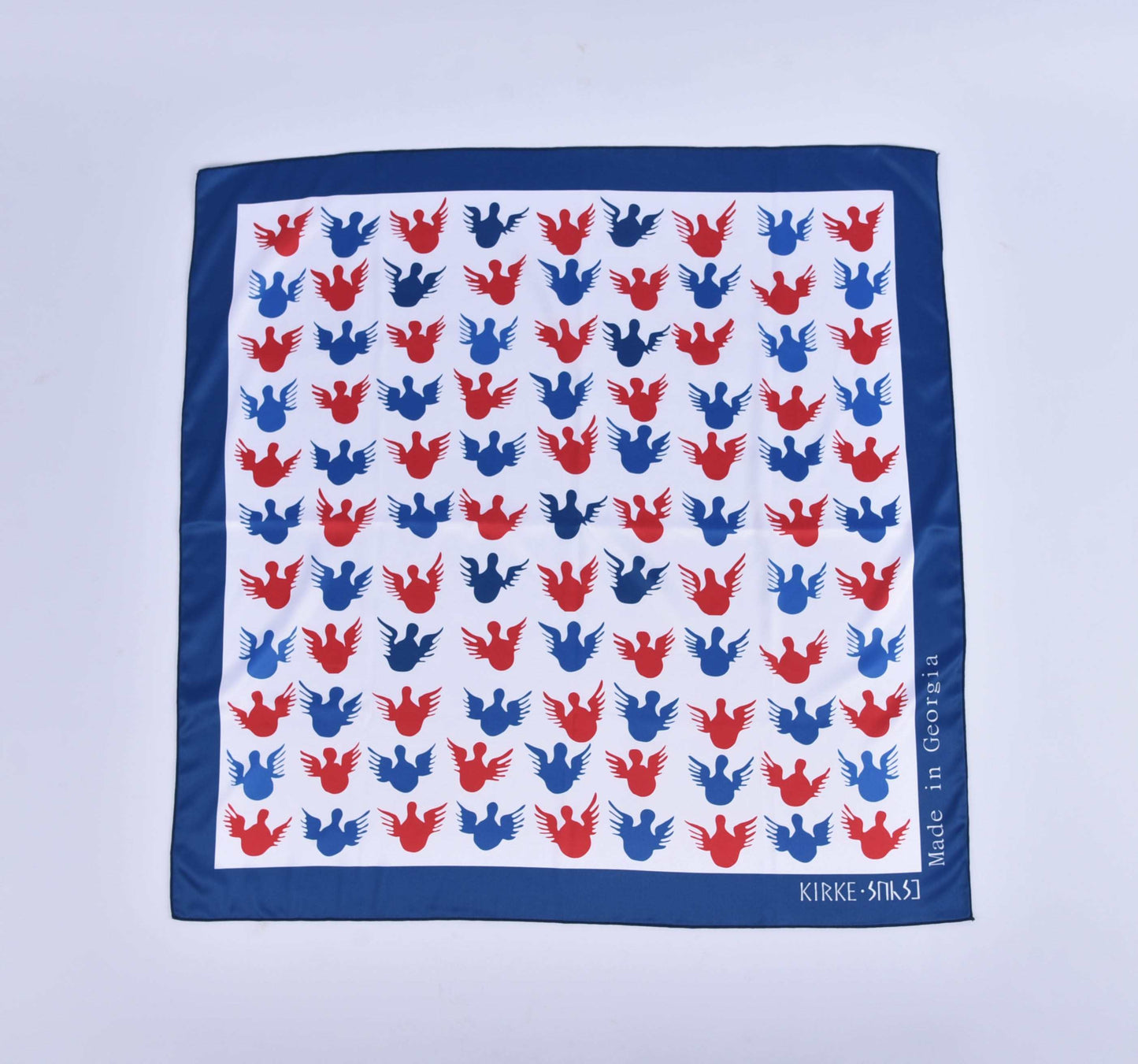 კირკეს აბრეშუმის შარფი „ფერადი ანგელოზები“ – სრული ხედით.