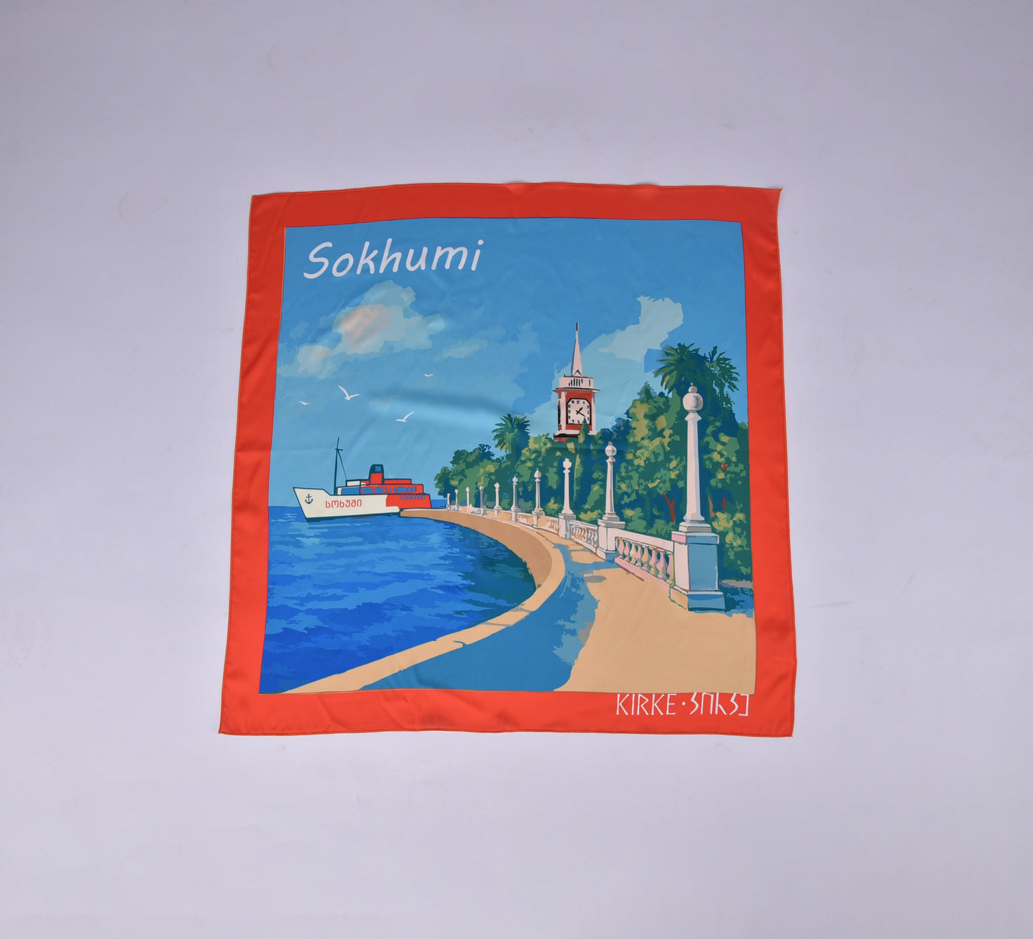 კირკეს აბრეშუმის შარფი „გზავნილი სოხუმიდან“ – სრული ხედით, ემოციური გრაფიკული დიზაინით